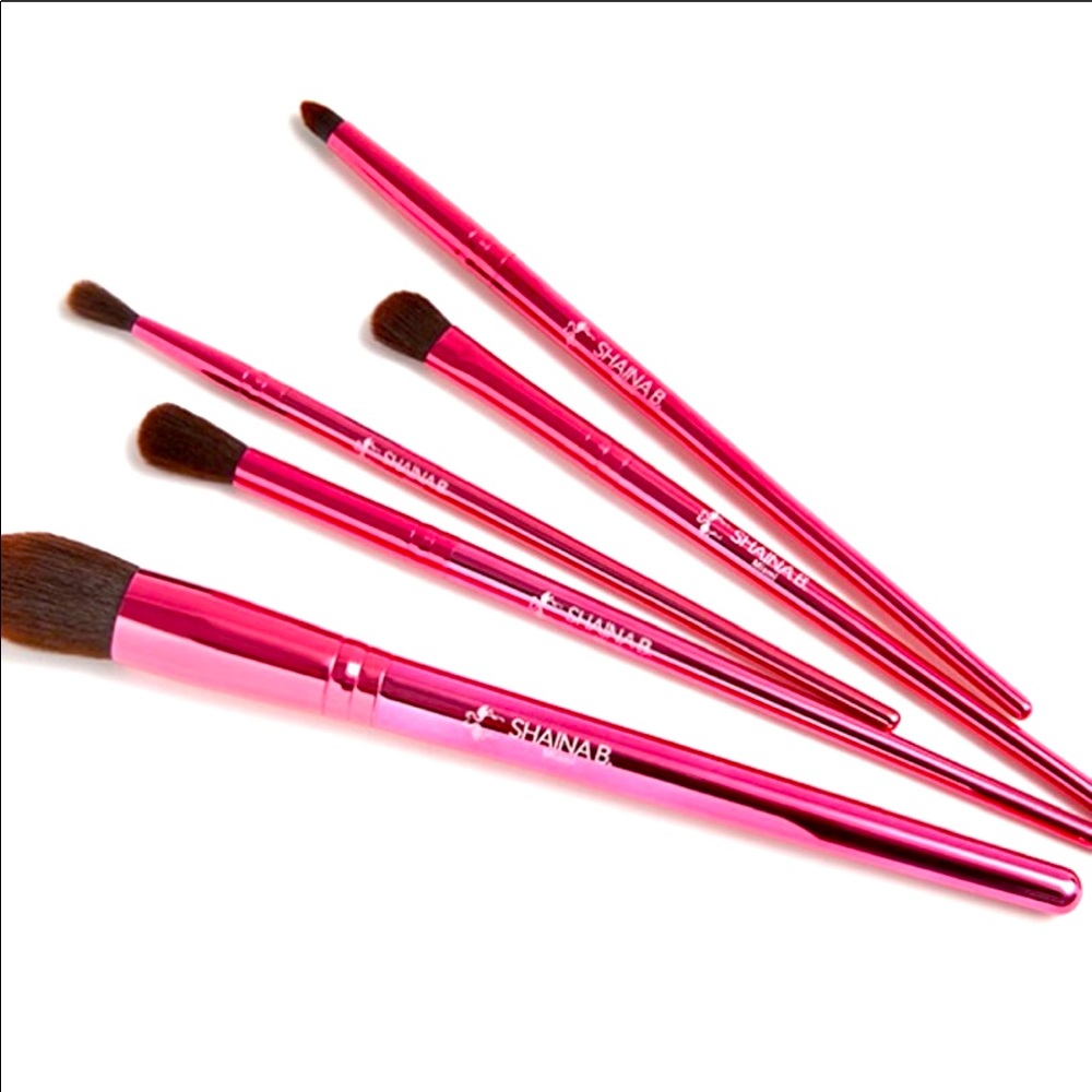Shaina B five brushes